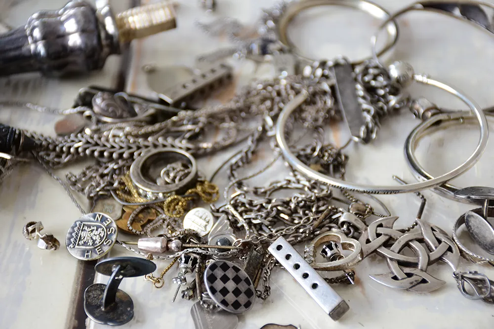 Silberankauf Duisburg Altsilber und Altschmuck, angekauft von Bringwert.